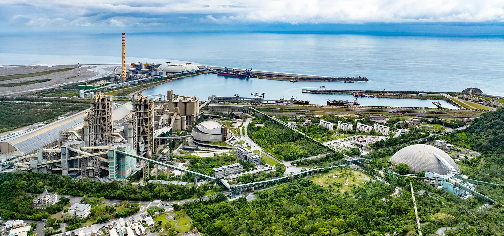 蘇花公路最美休息站!台泥 DAKA 園區水舞秀、24小時願景館全指南